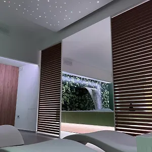  Aparthotel Ideal Residence & Spa